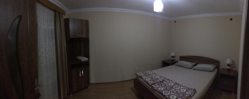 Mari Guest House Telavi Extérieur photo