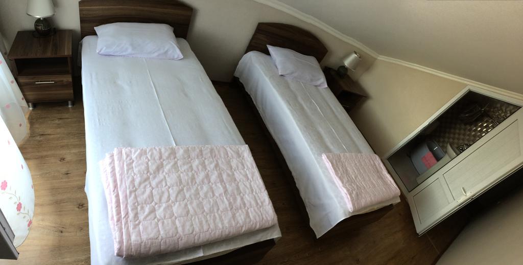 Mari Guest House Telavi Extérieur photo