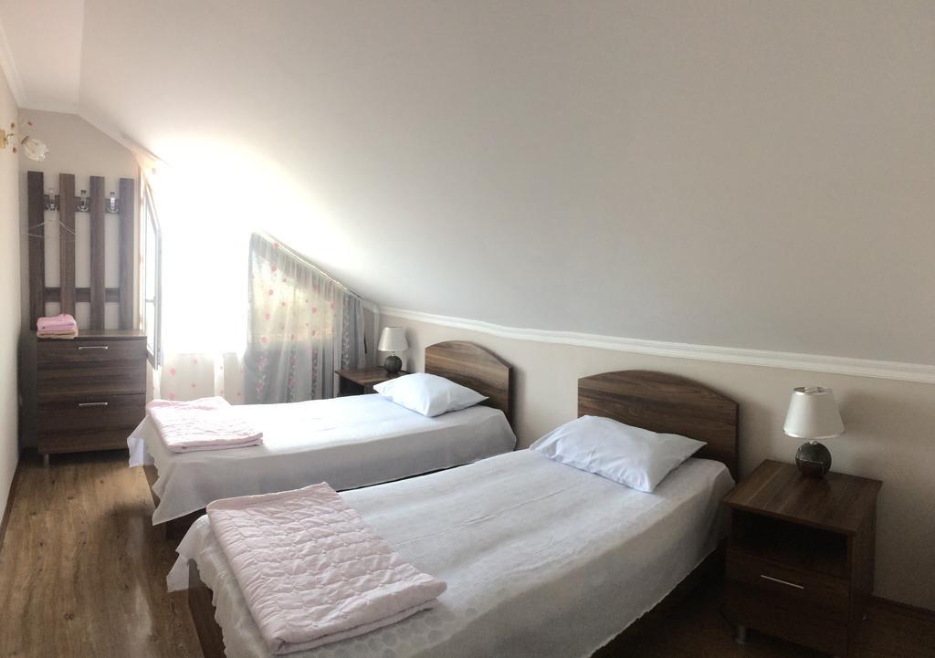 Mari Guest House Telavi Extérieur photo