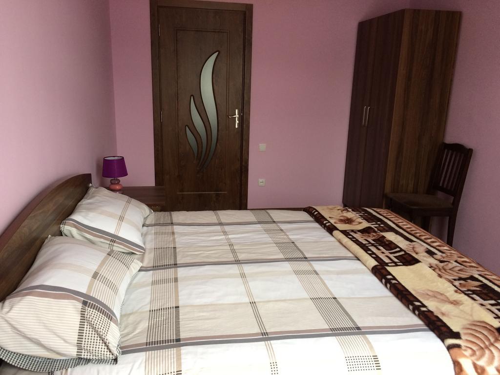 Mari Guest House Telavi Extérieur photo