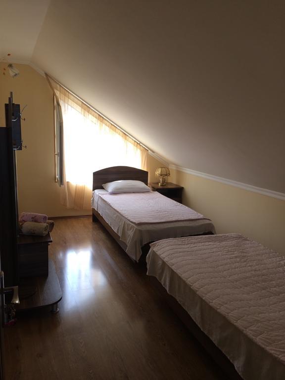 Mari Guest House Telavi Extérieur photo