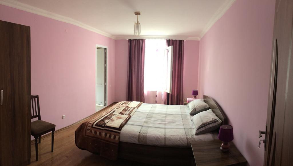 Mari Guest House Telavi Extérieur photo