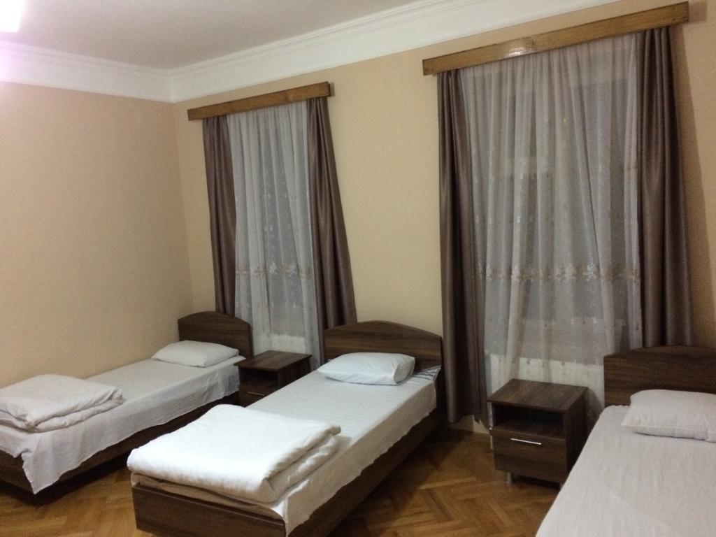 Mari Guest House Telavi Extérieur photo