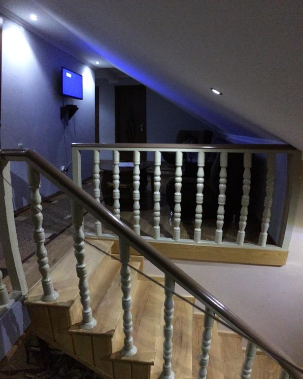 Mari Guest House Telavi Extérieur photo