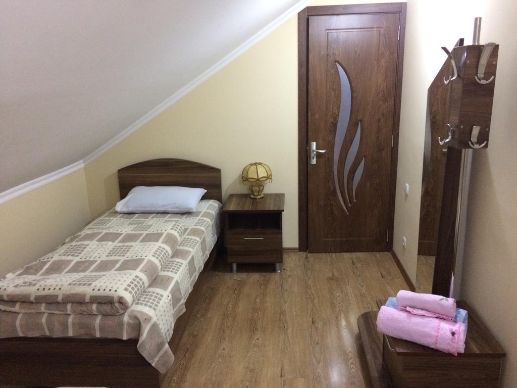 Mari Guest House Telavi Extérieur photo