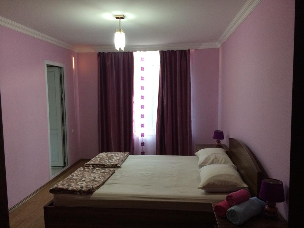 Mari Guest House Telavi Extérieur photo